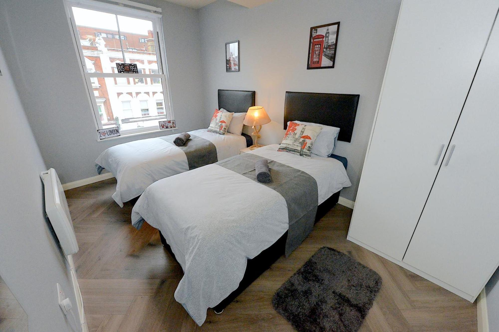 2 Bed Terraced Flat Piccadilly Line Apartamento Londres Exterior foto