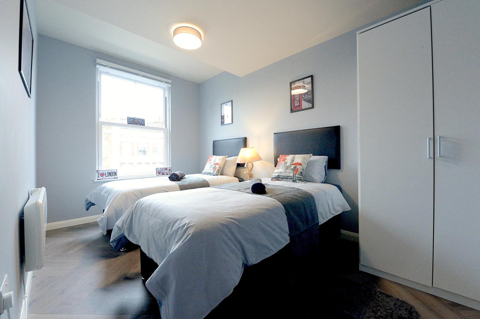 2 Bed Terraced Flat Piccadilly Line Apartamento Londres Exterior foto